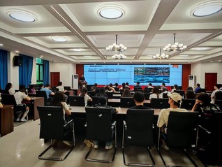 小学教育系与桐城国轩联合举办产...
